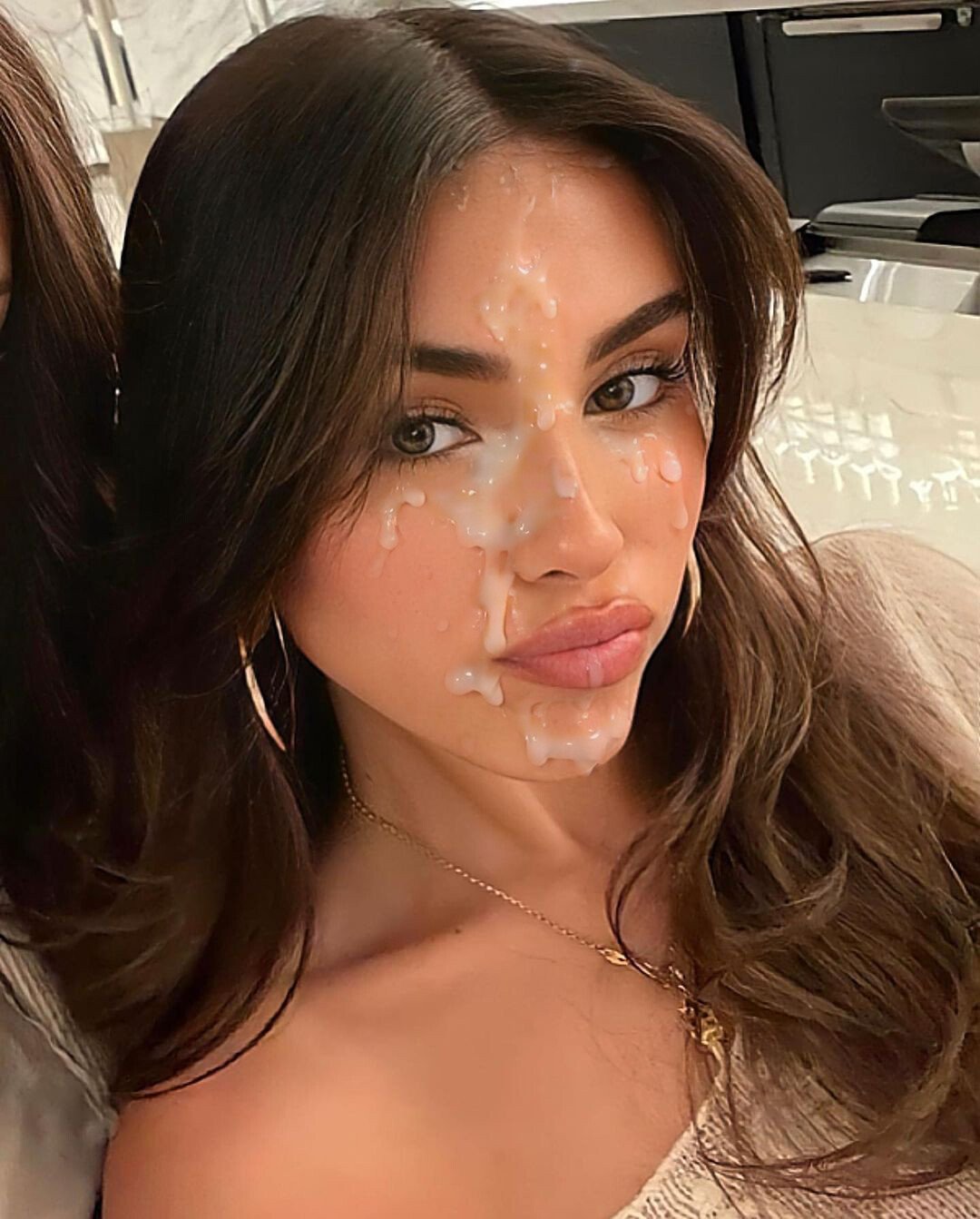 gCJNcDCJ CELEBRITY FACIALS 10.jpg